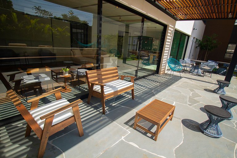 Studio 121 - Cama Queen, Garagem, Piscina, WiFi