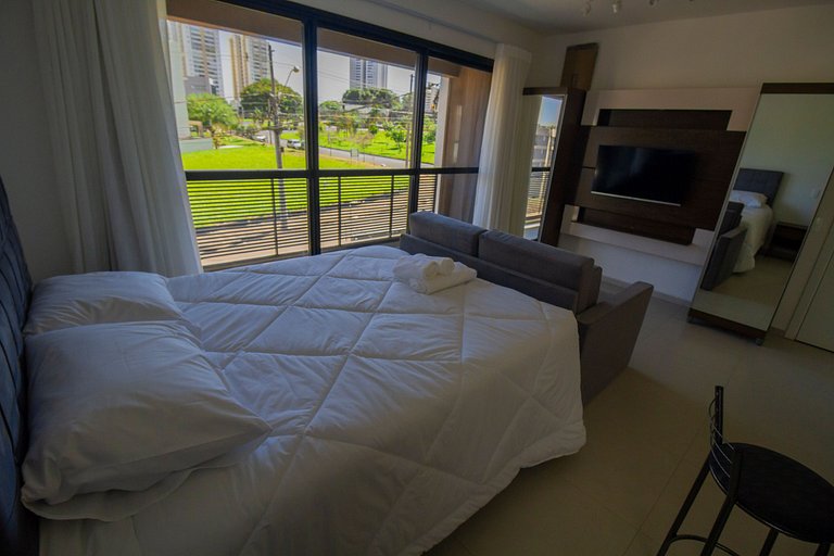 Studio 107 - Flat com Sacada, Vista, WiFi, Cowork
