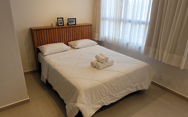 Studio 121 - Cama Queen, Garagem, Piscina, WiFi