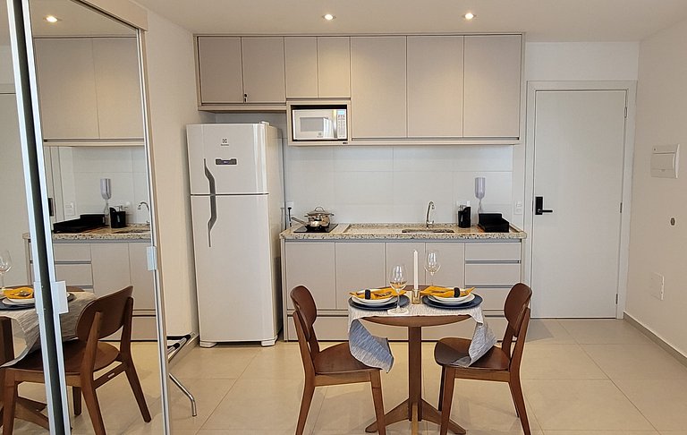 Studio 121 - Cama Queen, Garagem, Piscina, WiFi