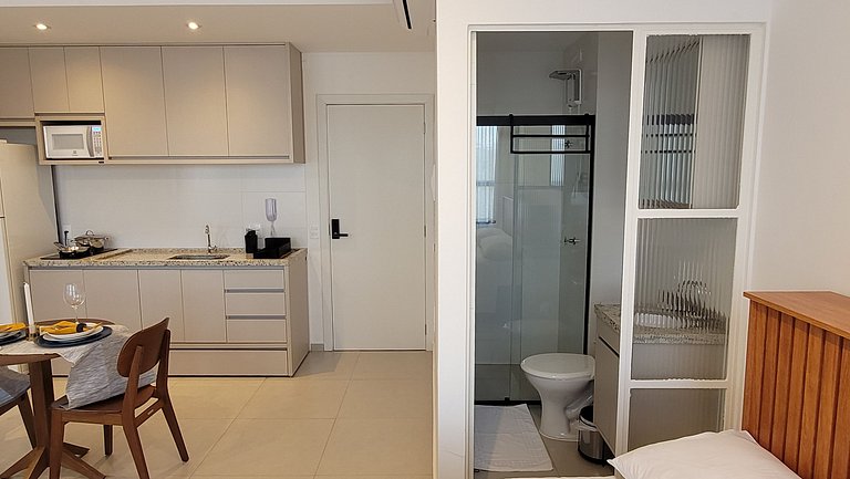 Studio 121 - Cama Queen, Garagem, Piscina, WiFi
