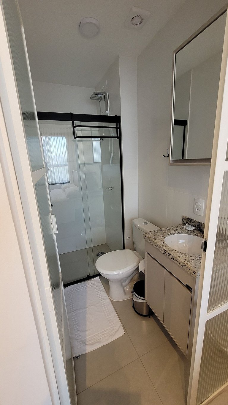Studio 121 - Cama Queen, Garagem, Piscina, WiFi