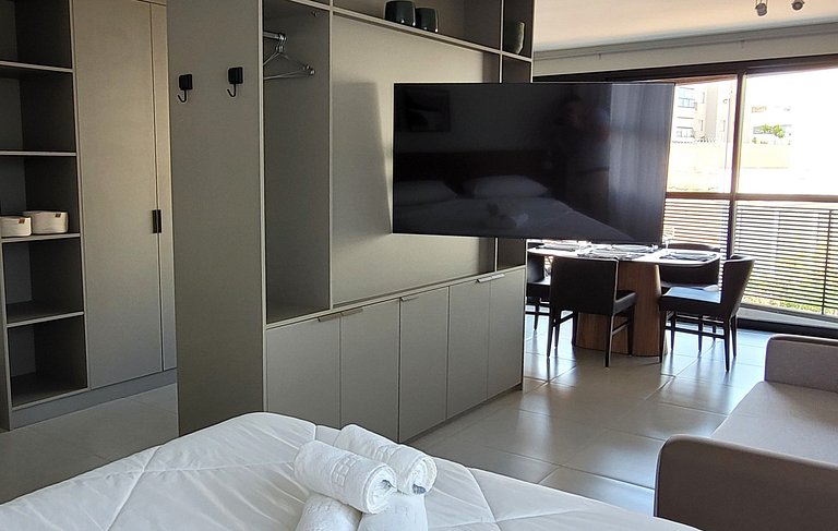 Blend Coliving One - Studio com Sacada, WiFi, Garagem - Flat