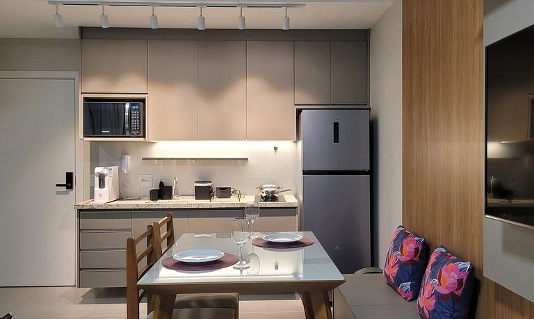 Studio 311- Piscina, Garagem, Ar, WiFi, Sinuca
