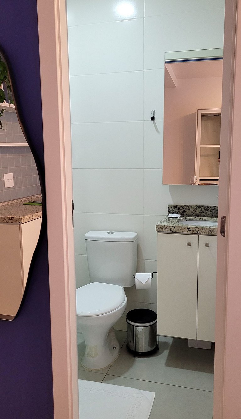 Flat c/ WiFi, Garagem, perto do Shopping Iguatemi e Fatesa