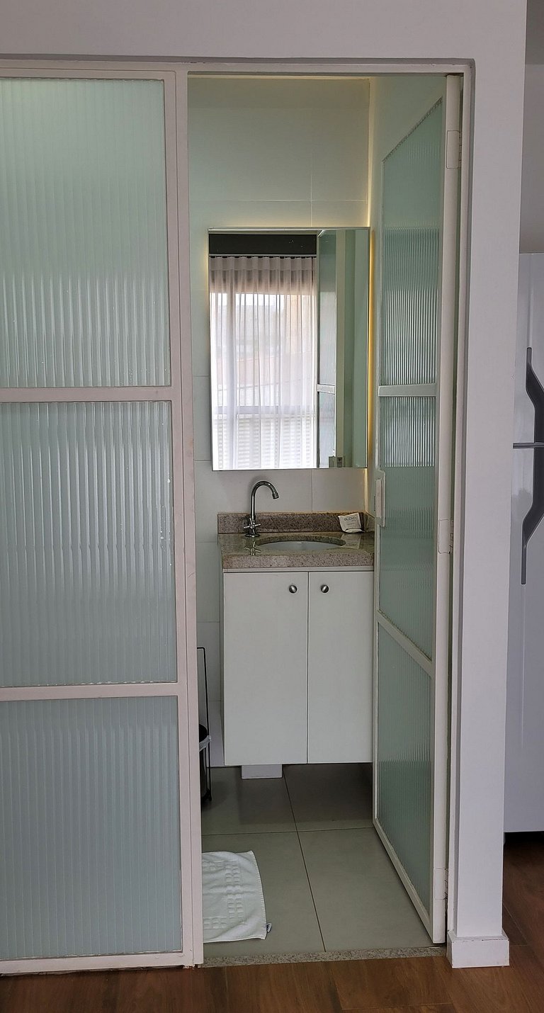 Studio 119 - Flat com Sacada, Vista, Ar Condicionado, WiFi